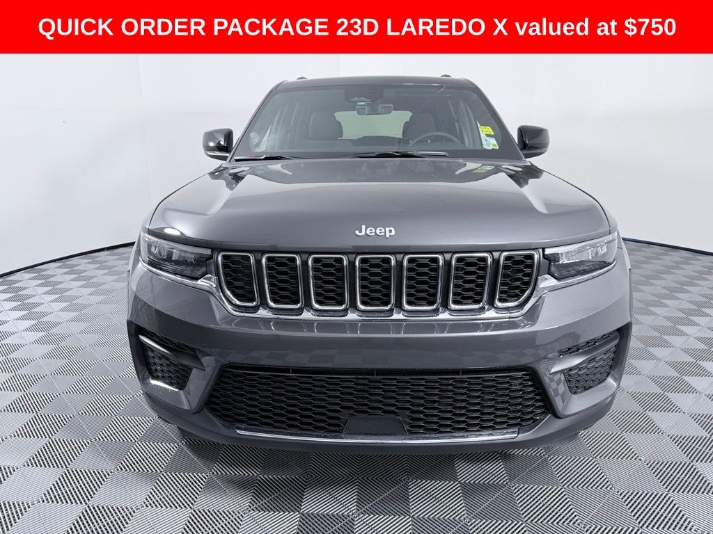 Used 2025 Jeep Grand Cherokee Laredo SUV