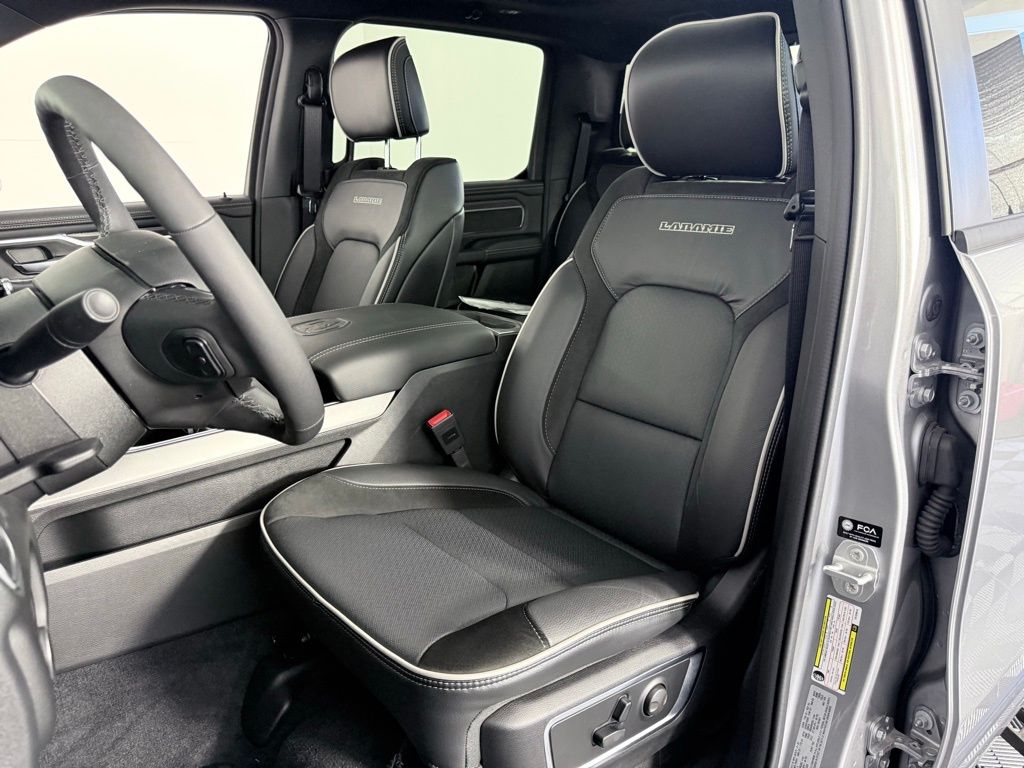 2026 RAM 1500 Laramie - Photo 10