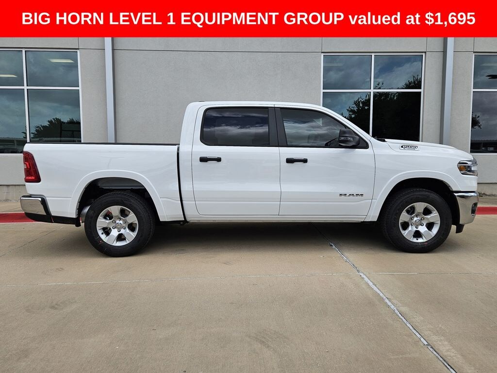 New 2026 Ram 1500 LONE STAR CREW CAB 4X4 5'7 BOX Pickup