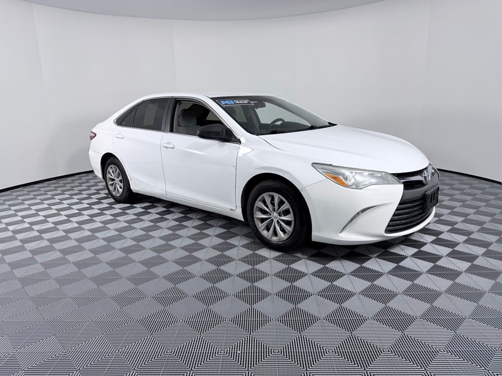 Used 2015 Toyota Camry LE with VIN 4T1BF1FK6FU932447 for sale in Baton Rouge, LA