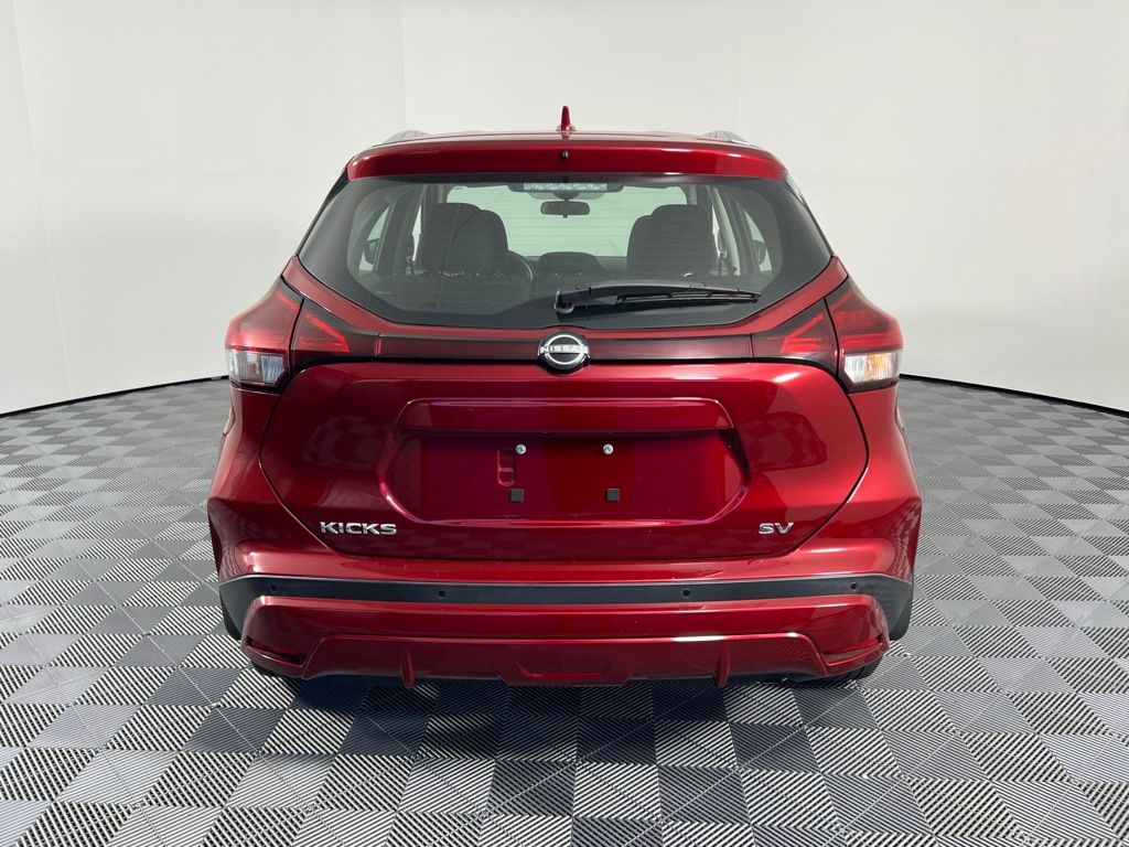 2022 Nissan Kicks SV photo 3