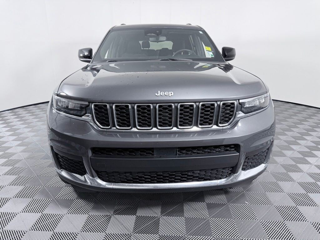Used 2024 Jeep Grand Cherokee L Laredo SUV