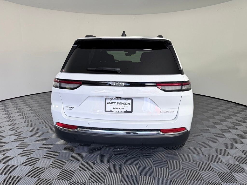 New 2026 Jeep Grand Cherokee LAREDO 4X2 Sport Utility
