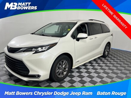 2021 Toyota Sienna XLE 7 Passenger Van