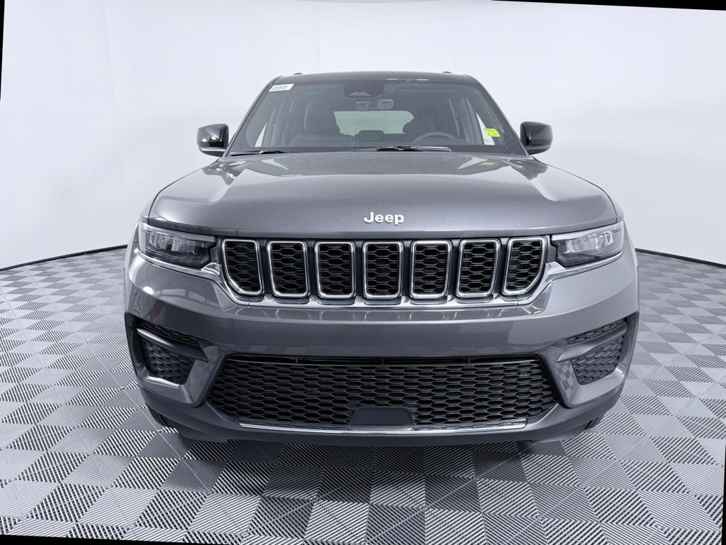 New 2025 Jeep Grand Cherokee LAREDO X 4X4 Sport Utility