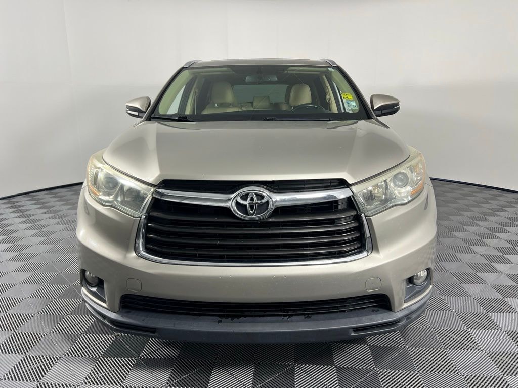 Used 2015 Toyota Highlander XLE V6 SUV