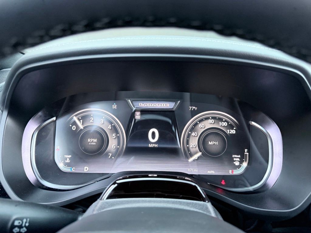 2026 RAM 1500 Laramie - Photo 14