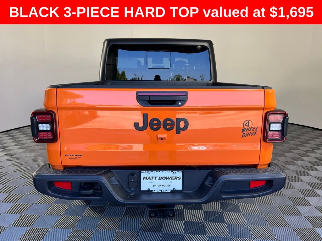 2025 Jeep Gladiator Willys photo 4
