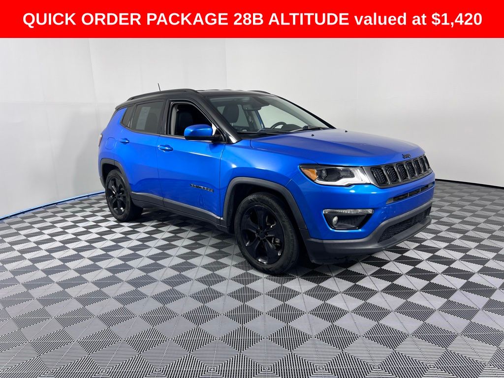 2019 Jeep Compass Latitude photo 2