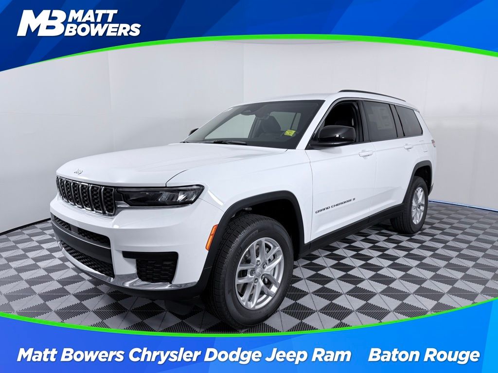 2025 Jeep Grand Cherokee L Laredo's photo