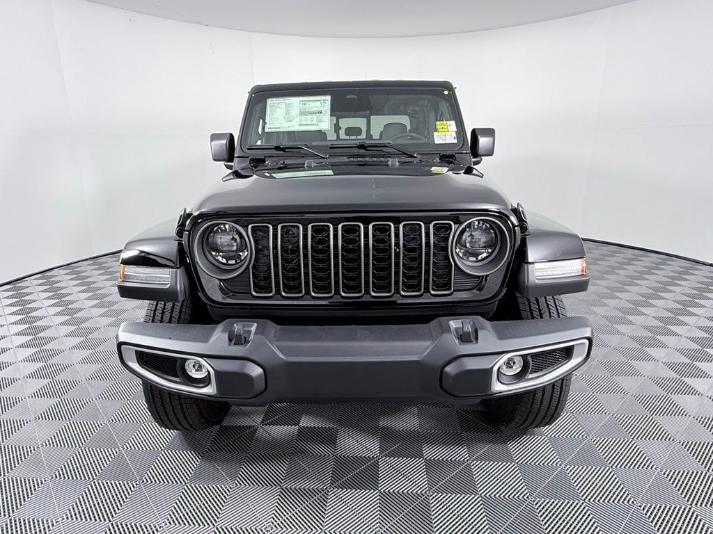 New 2026 Jeep Gladiator SAHARA 4X4 Pickup