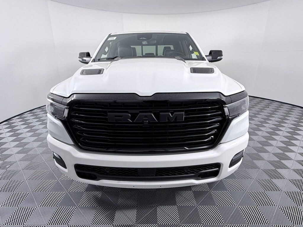 New 2026 Ram 1500 LARAMIE CREW CAB 4X4 5'7 BOX Pickup