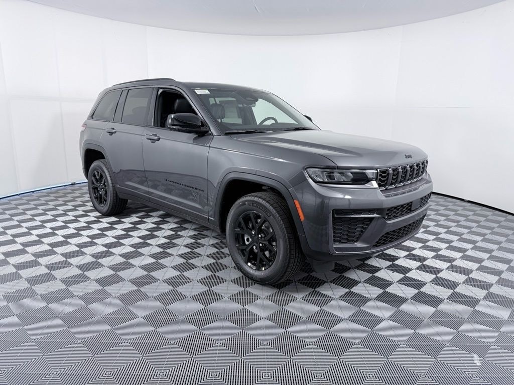New 2026 Jeep Grand Cherokee LAREDO ALTITUDE 4X2 Sport Utility