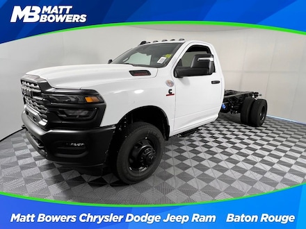 2026 Ram 3500 Chassis Cab TRADESMAN  REGULAR  4X4 84' CA Pickup