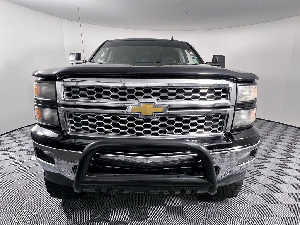 2014 Chevrolet Silverado 1500 LT photo 2