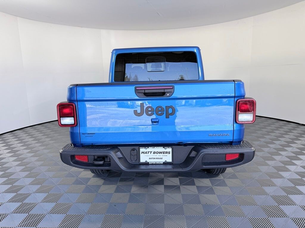 New 2026 Jeep Gladiator SAHARA 4X4 Pickup