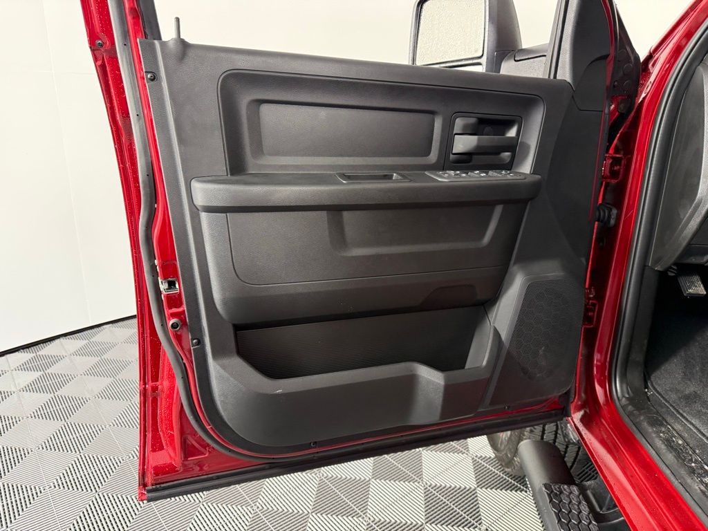 2026 RAM 2500 Tradesman - Photo 9
