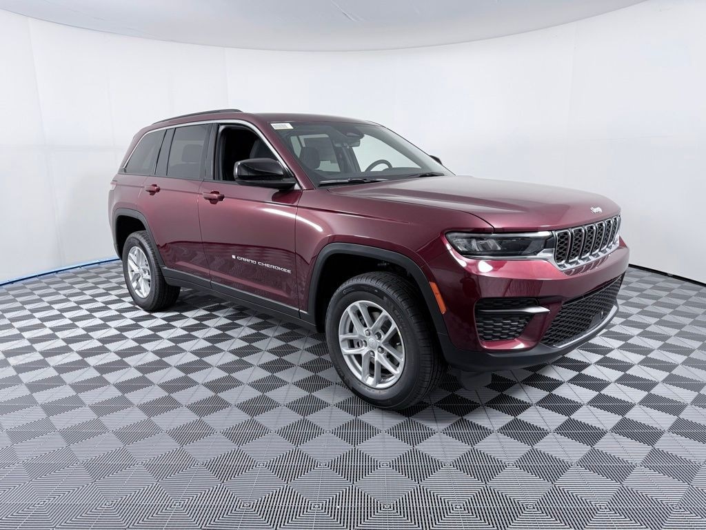 New 2025 Jeep Grand Cherokee LAREDO X 4X2 Sport Utility