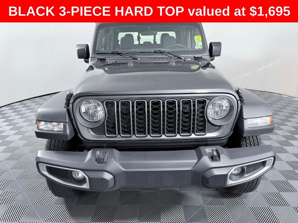 Used 2025 Jeep Gladiator Sport Truck Crew Cab