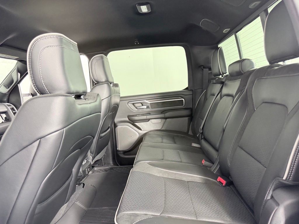 2026 RAM 1500 Laramie - Photo 18