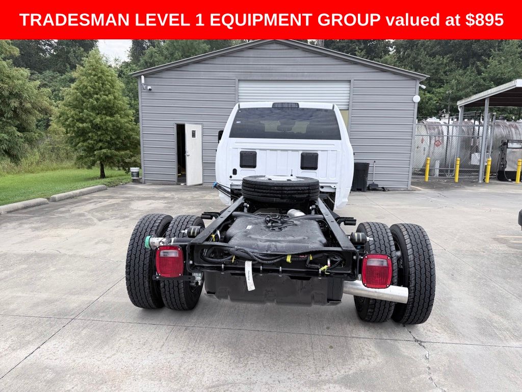 New 2027 Ram 4500 CREW CAB CHASSIS Pickup