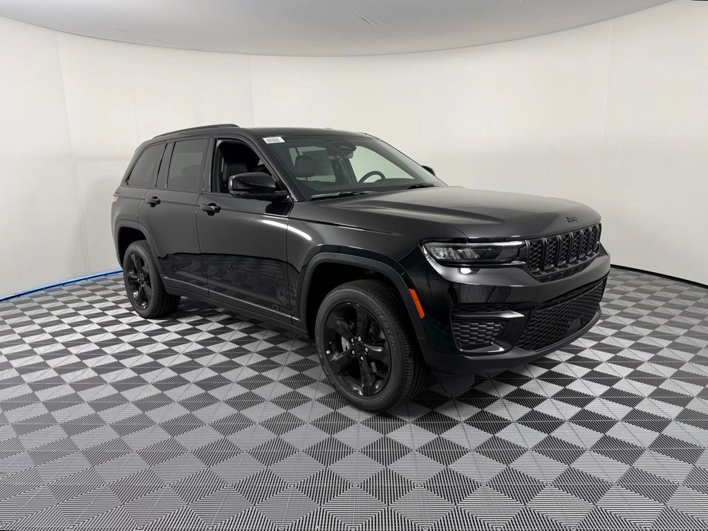New 2025 Jeep Grand Cherokee ALTITUDE X 4X4 Sport Utility