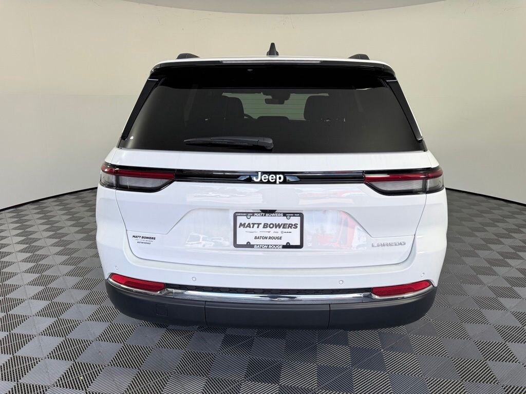 New 2026 Jeep Grand Cherokee LAREDO 4X2 Sport Utility