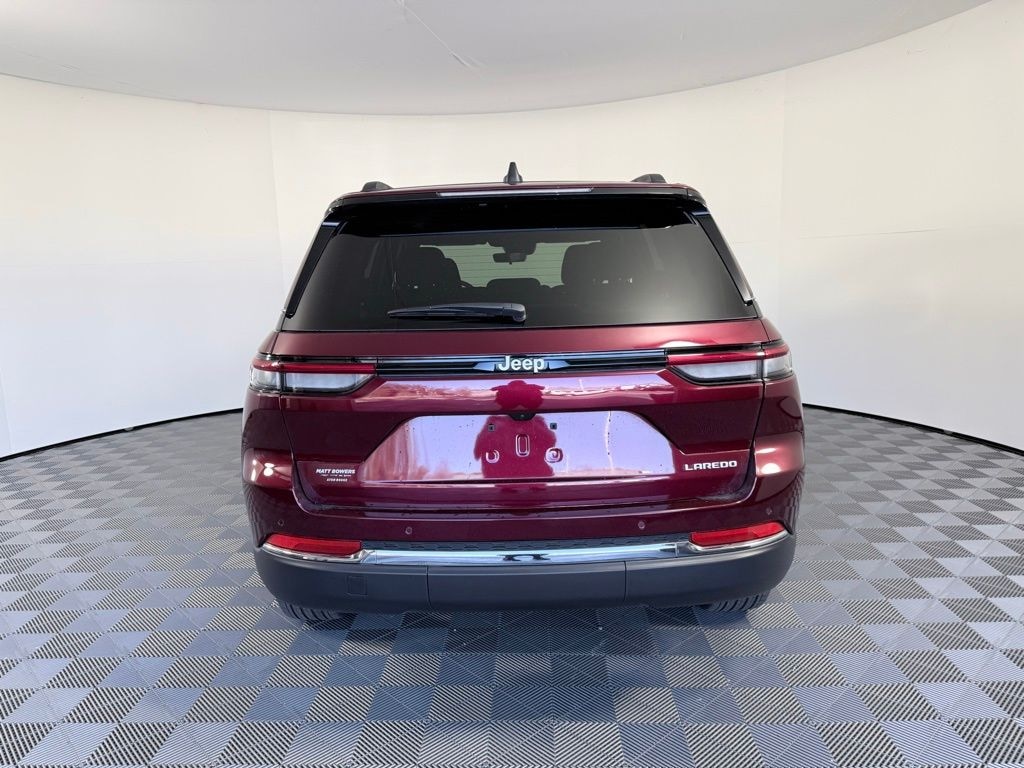 Used 2025 Jeep Grand Cherokee Laredo SUV
