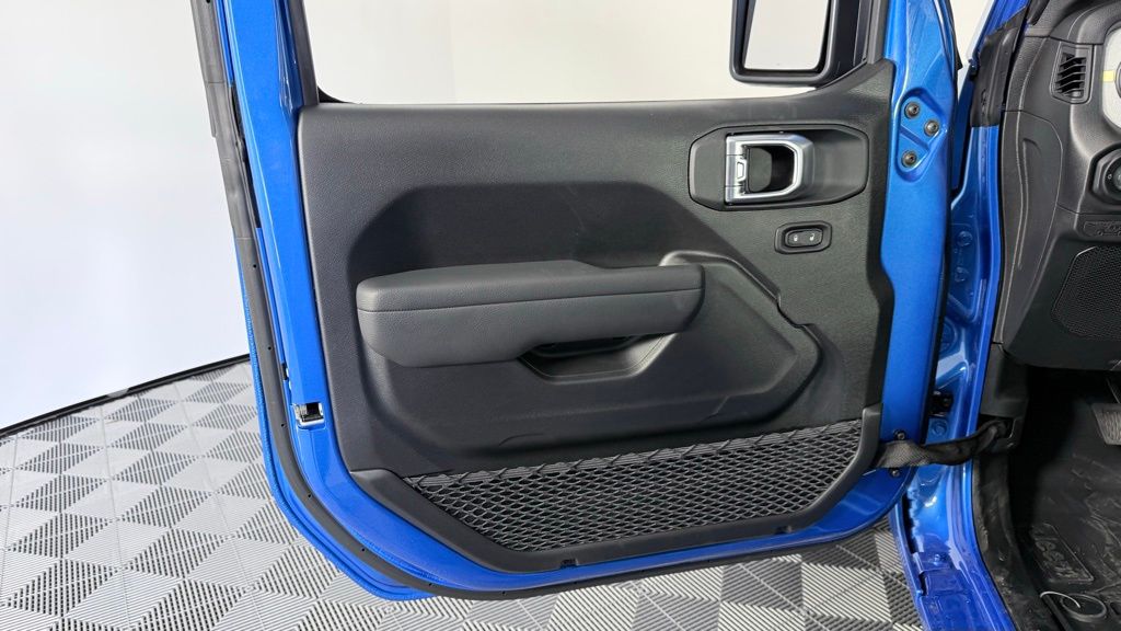 2026 Jeep Wrangler 2-Door Sport - Photo 9