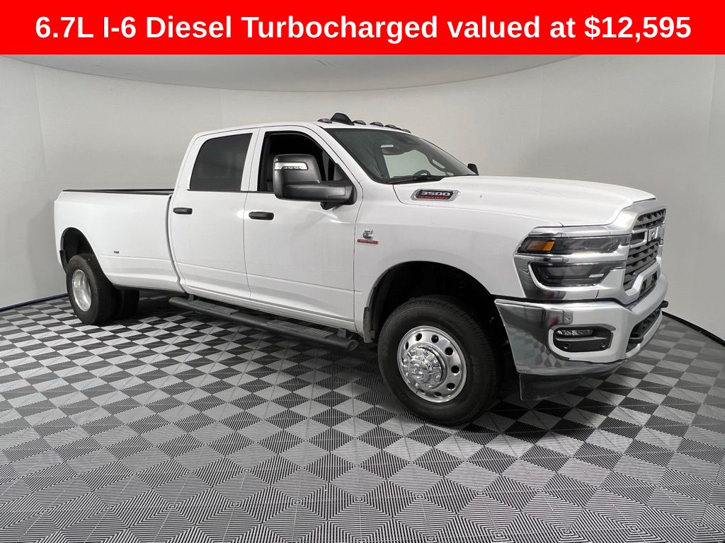 2025 Ram 3500 Tradesman photo 2