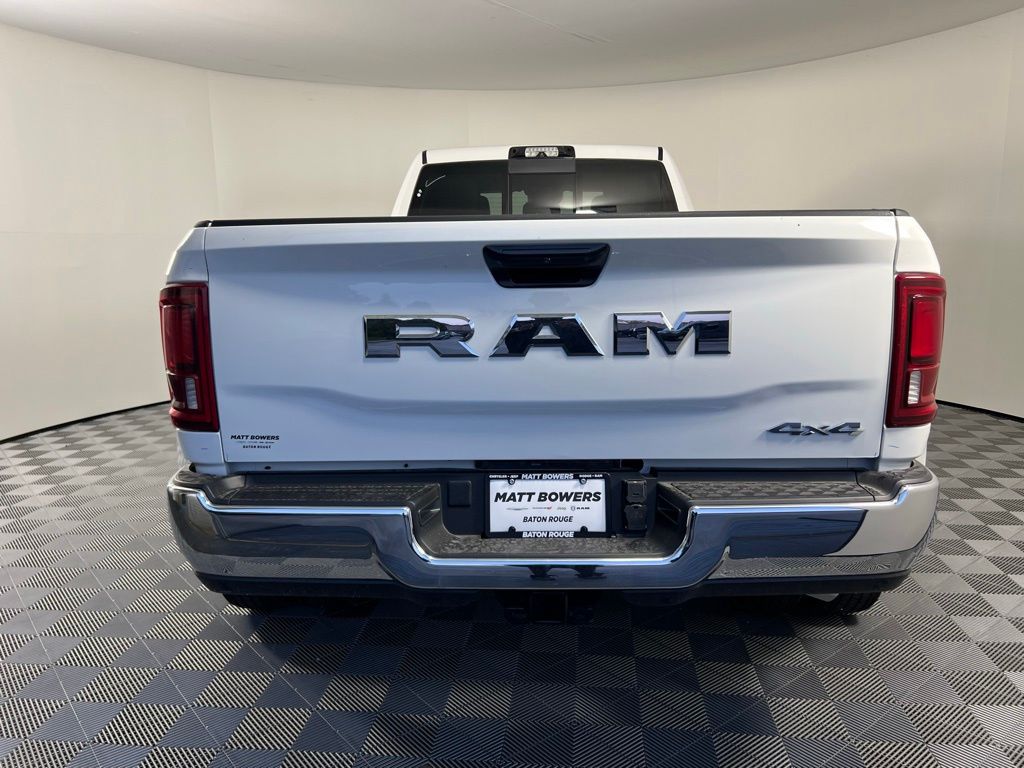 2025 Ram 3500 Tradesman photo 4