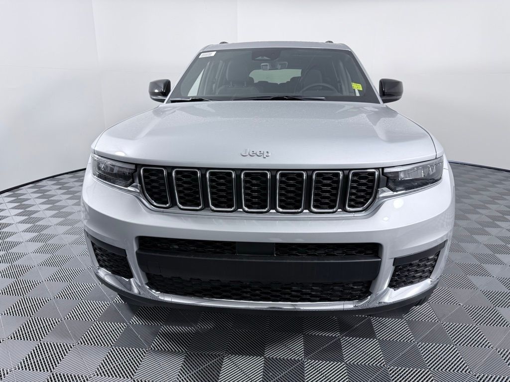 New 2025 Jeep Grand Cherokee L LAREDO X 4X2 Sport Utility