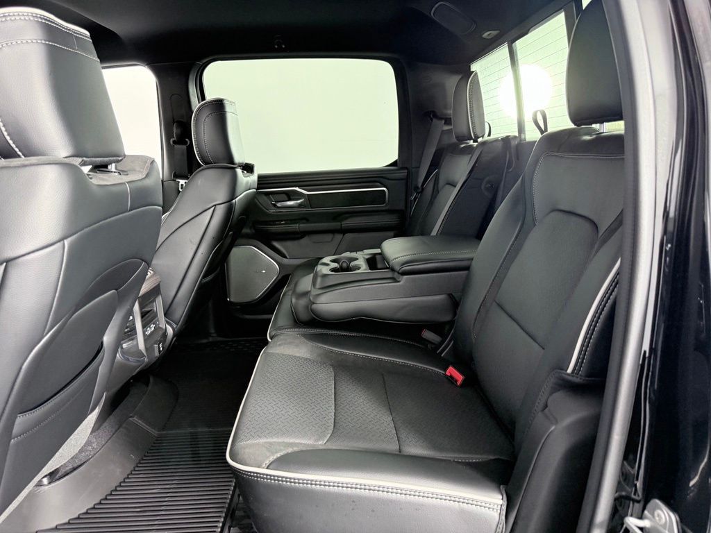 2026 RAM 1500 Laramie - Photo 18