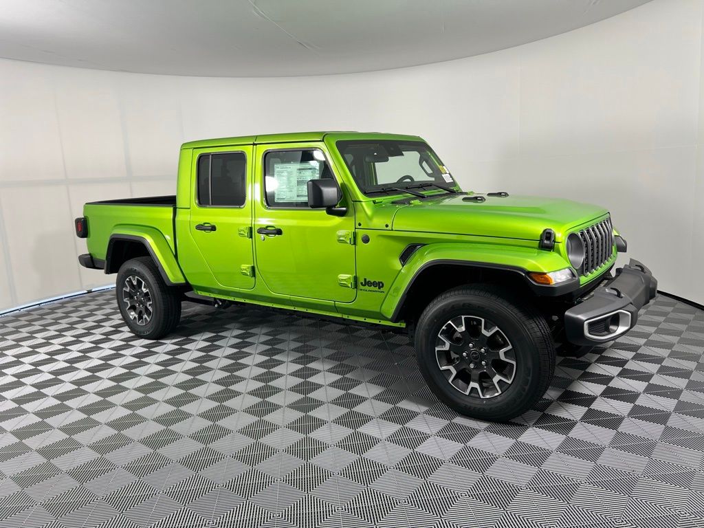 2025 Jeep Gladiator Sport S photo 2