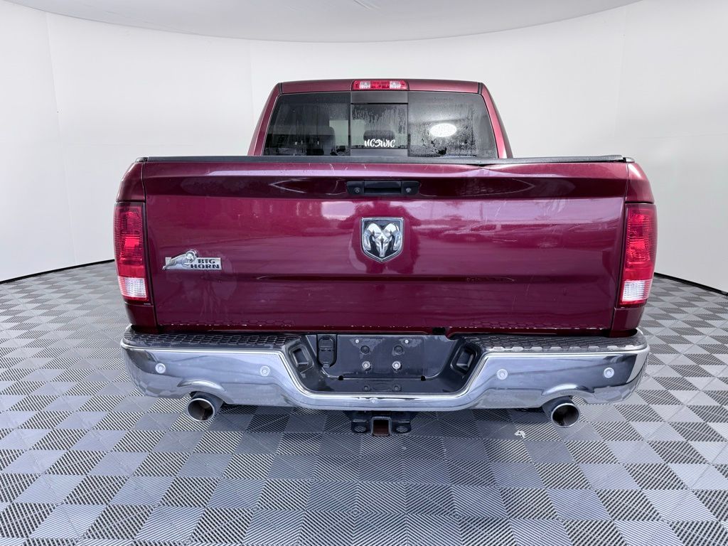 2016 Ram 1500 SLT photo 4