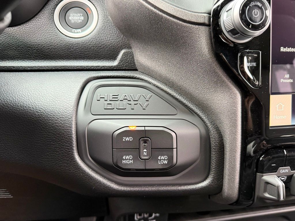 2026 RAM 2500 Tradesman - Photo 17