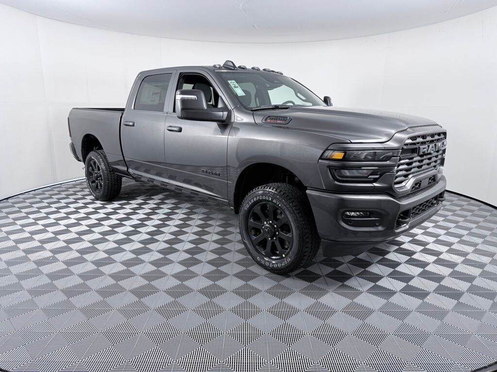 New 2026 Ram 2500 BIG HORN CREW CAB 4X4 6'4 BOX Pickup