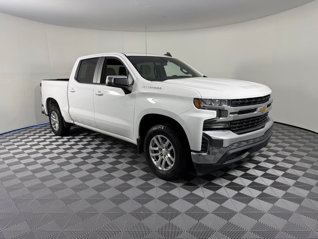 2020 Chevrolet Silverado 1500 LT photo 2