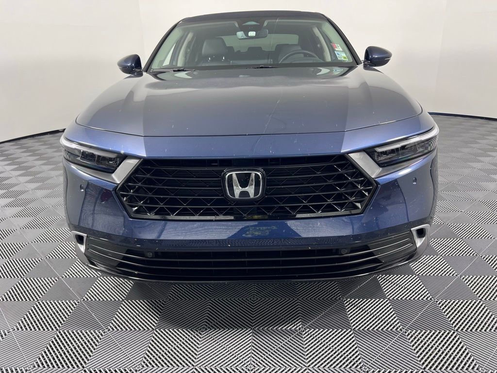 2025 Honda Accord Hybrid Touring photo 3