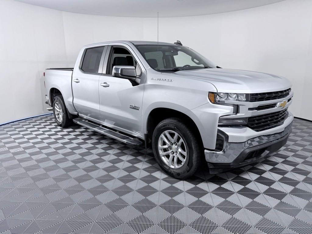 2019 Chevrolet Silverado 1500 LT photo 2