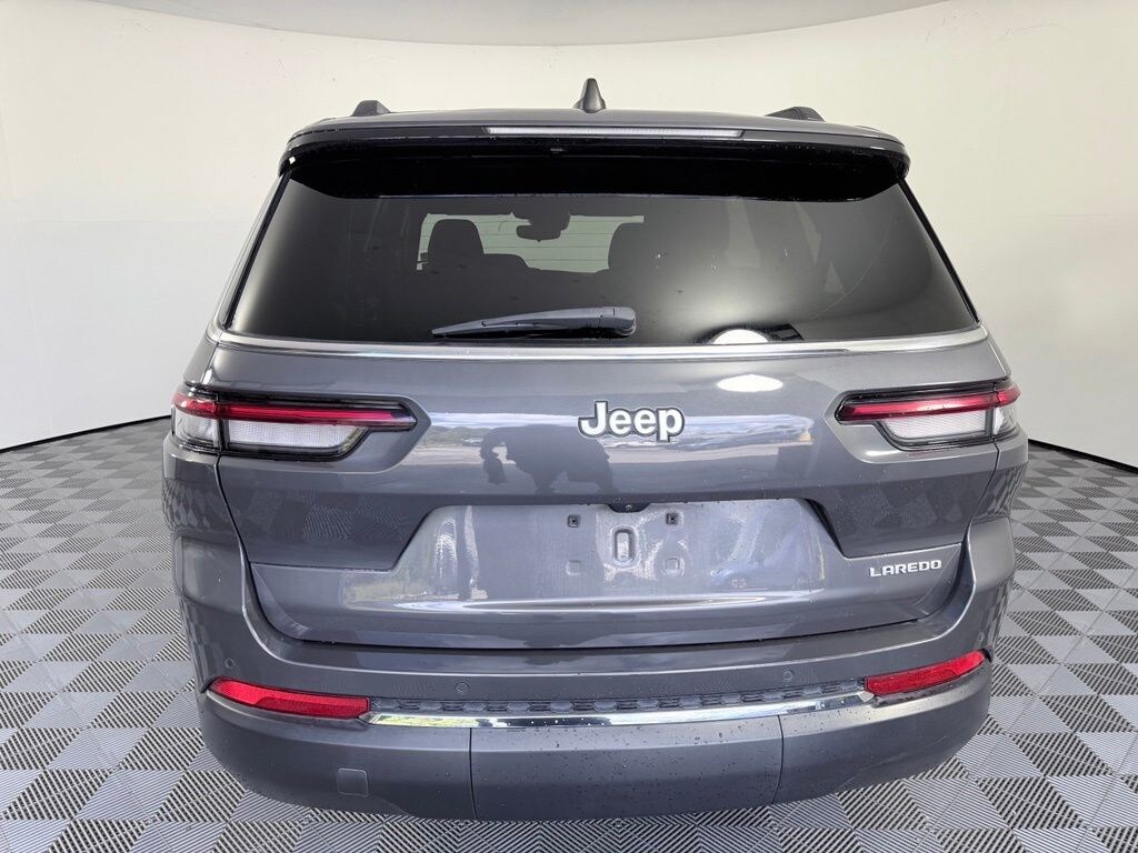 Used 2024 Jeep Grand Cherokee L Laredo SUV