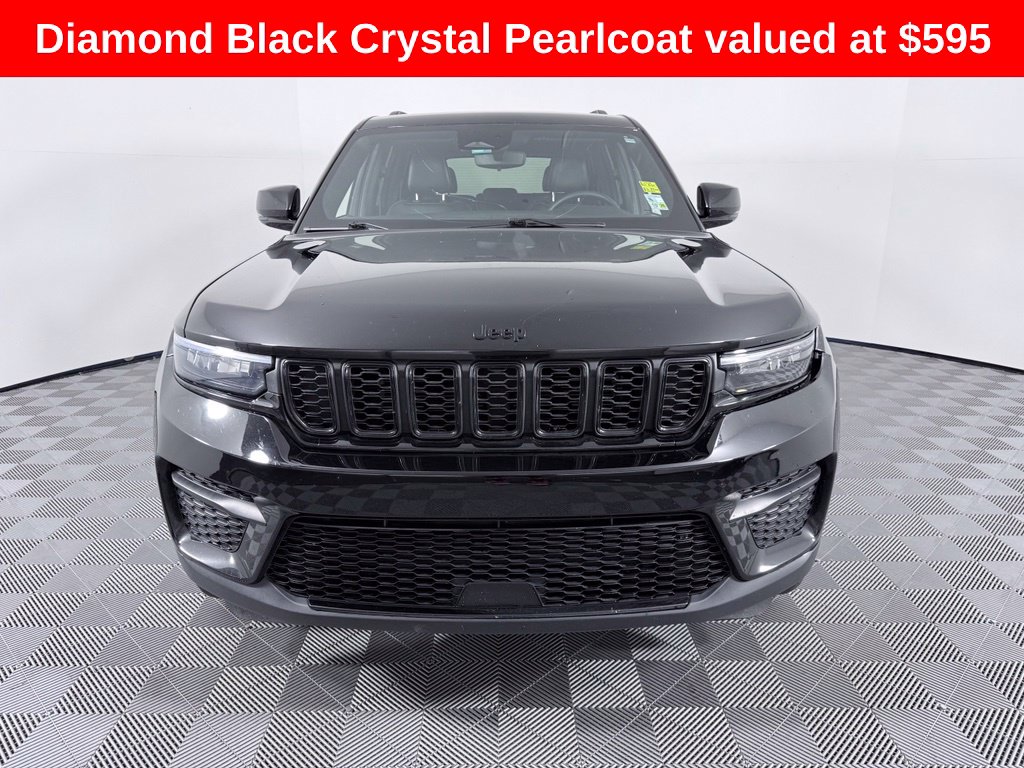 Used 2023 Jeep Grand Cherokee Laredo SUV