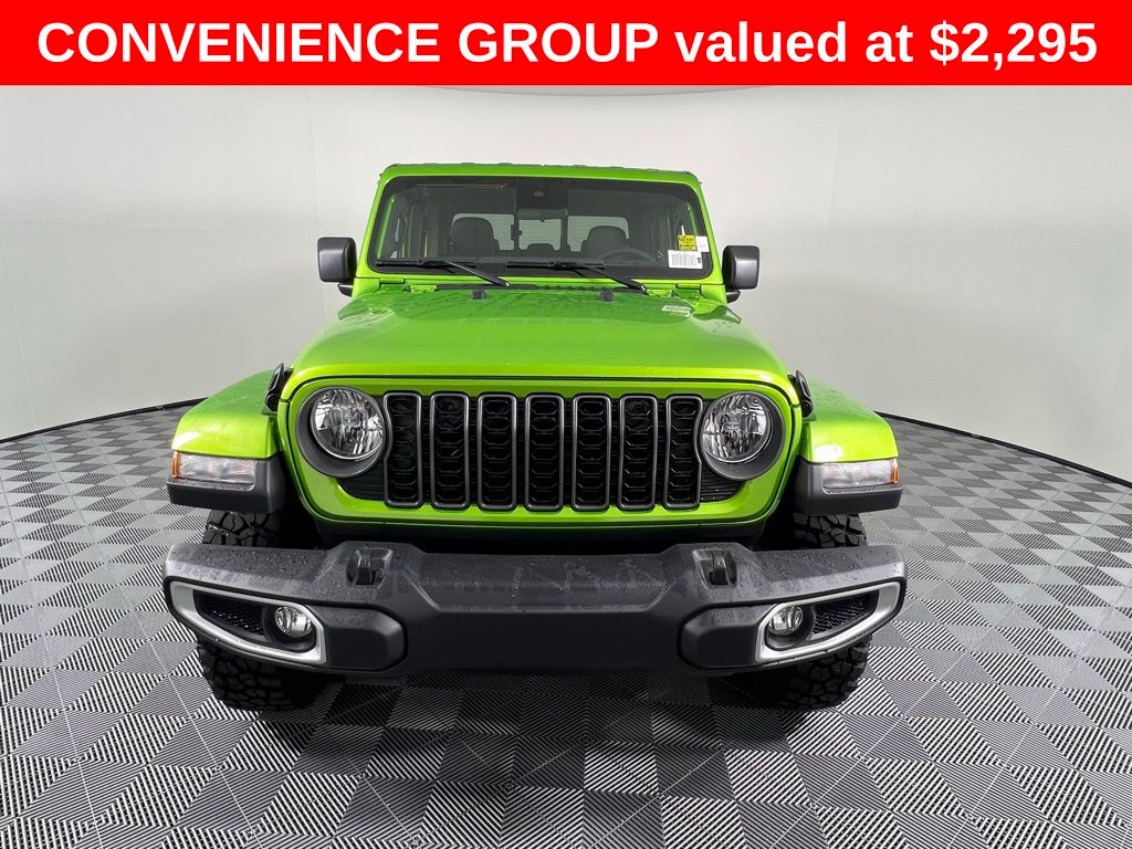 2025 Jeep Gladiator Sport photo 3