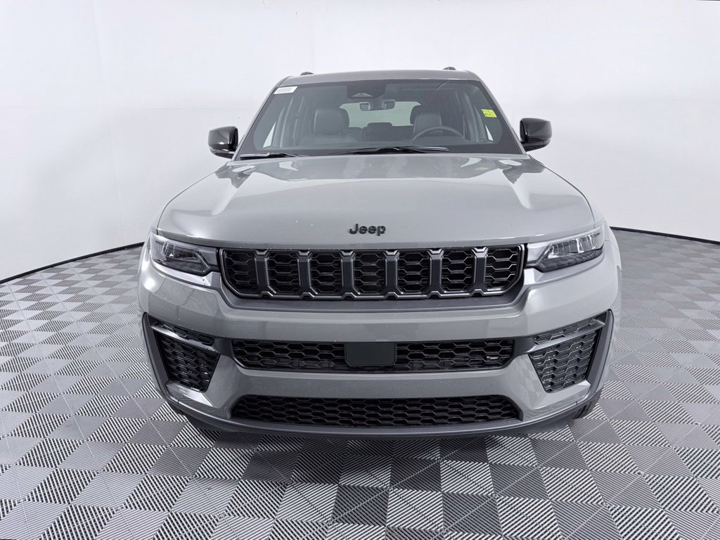 New 2027 Jeep Grand Cherokee 2 Row LAREDO 4X Sport Utility