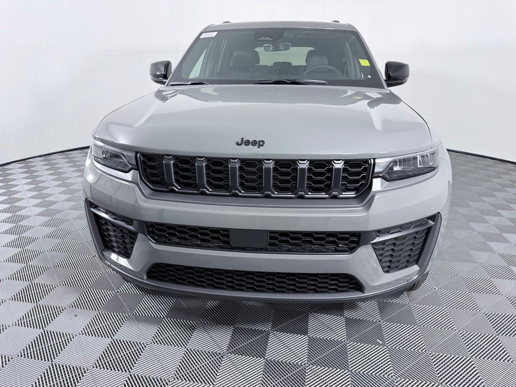 New 2027 Jeep Grand Cherokee 2 Row LAREDO 4X Sport Utility