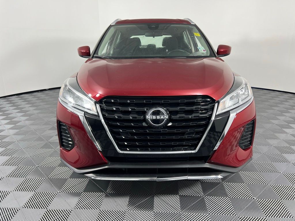 2022 Nissan Kicks SV photo 2