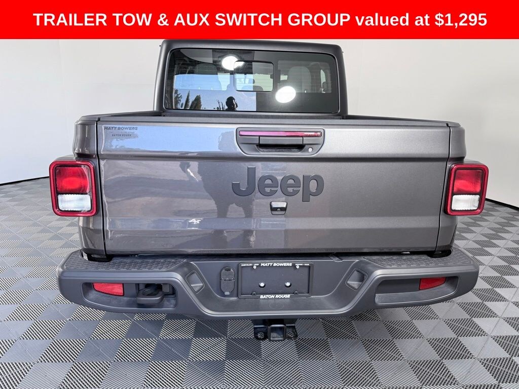 Used 2025 Jeep Gladiator Sport Truck Crew Cab