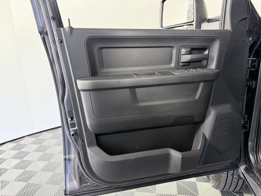 2026 RAM 2500 Tradesman - Photo 9