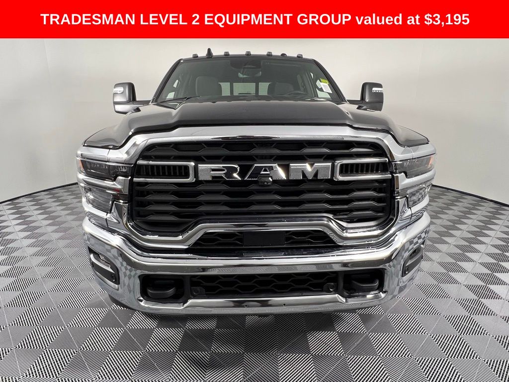 2025 Ram 2500 Tradesman photo 3