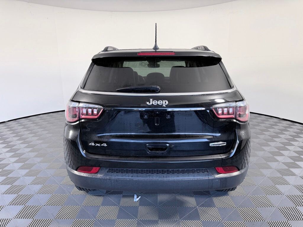 Used 2022 Jeep Compass Latitude Lux SUV
